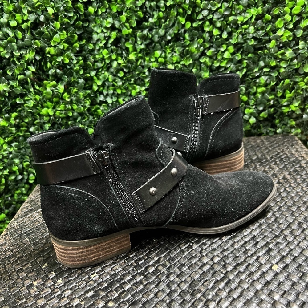 CROWN VINTAGE | Suede Bootie - Picture 3 of 6